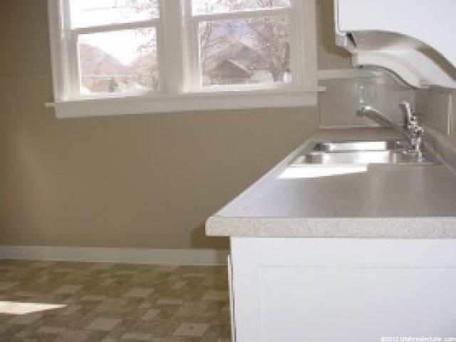 2207 Jackson Ave, Ogden, UT 84401 — photo 2