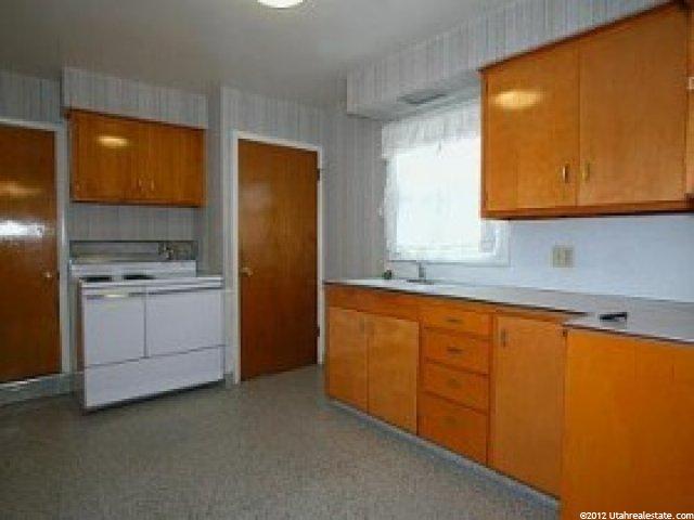 1552 S Grant Ave, Ogden, UT 84404 — photo 2