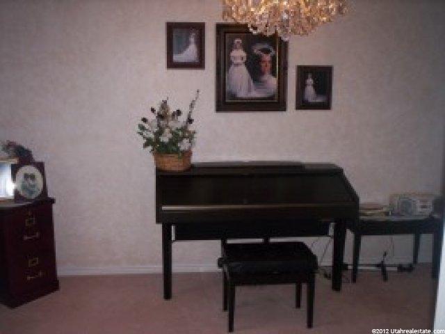 6402 Raymond Dr, South Weber, UT 84405 — photo 4