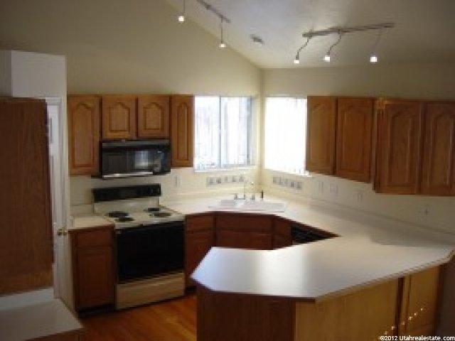 1896 E Gyrfalcon Dr S, Sandy, UT 84092 — photo 6