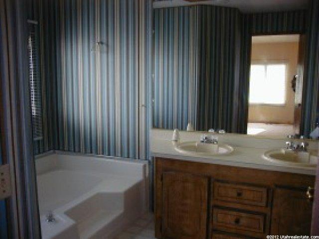 210 E 550 S, Roosevelt, UT 84066 — photo 6