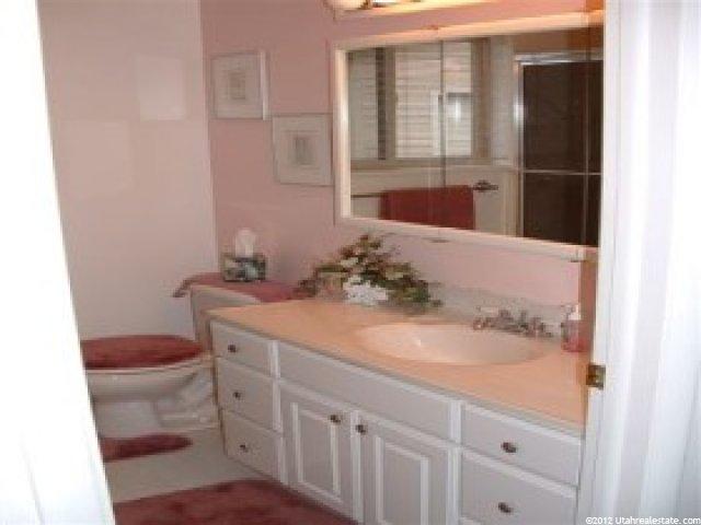 8169 Ivy Dr, Midvale, UT 84047 — photo 2