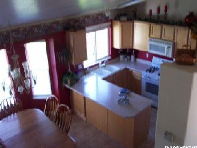 2674 W 2250 N, Clinton, UT 84015 — photo 2