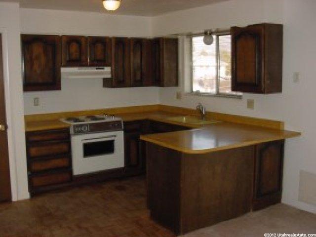 8293 S 1000 E, Sandy, UT 84094 — photo 4