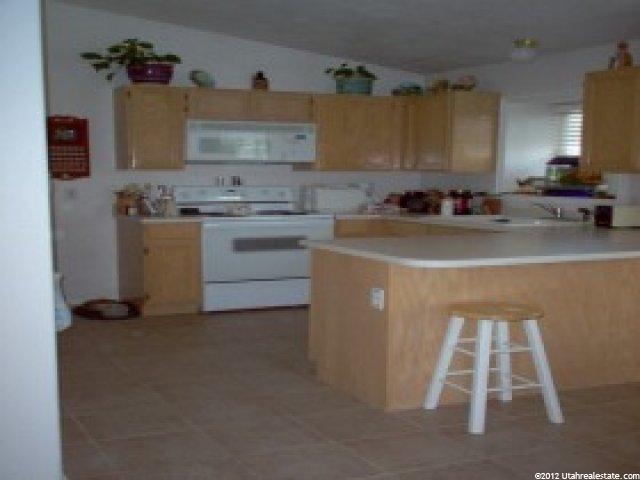 814 W 4100 S, Riverdale, UT 84405 — photo 5