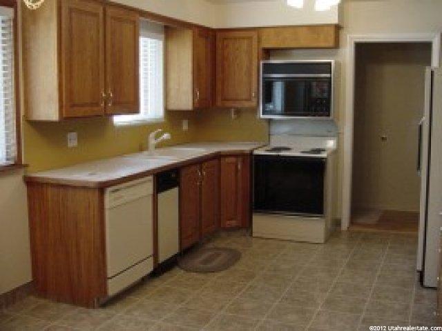 855 N 950 E, Bountiful, UT 84010 — photo 3