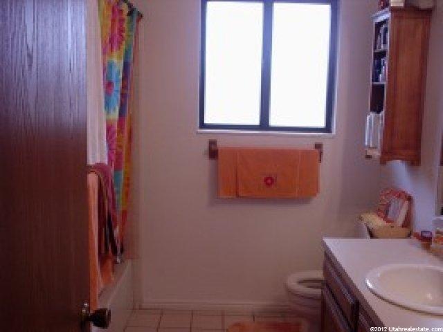 1388 E Cherry Ln, Layton, UT 84040 — photo 5