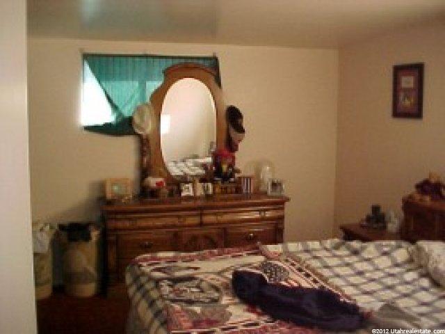 1494 Marilyn Dr, Layton, UT 84041 — photo 2
