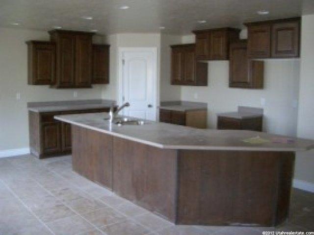 2369 S 2050 W, Syracuse, UT 84075 — photo 2