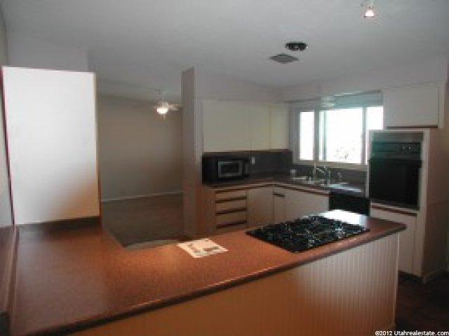2427 Orchard Dr, Bountiful, UT 84010 — photo 3