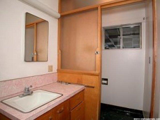 325 E 900 N, Logan, UT 84321 — photo 5