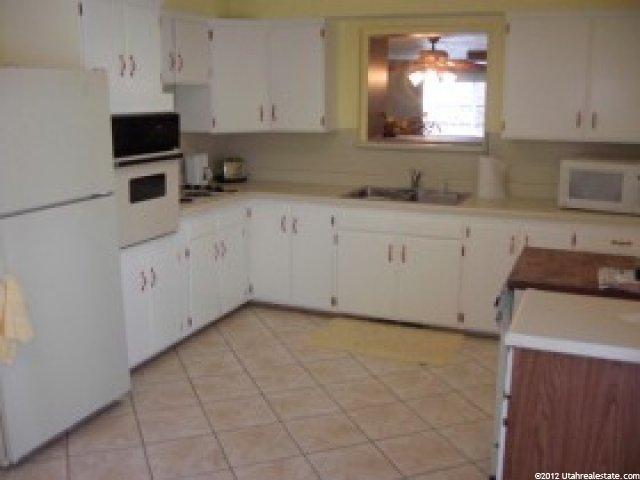 5746 S 920 E, Murray, UT 84123 — photo 8