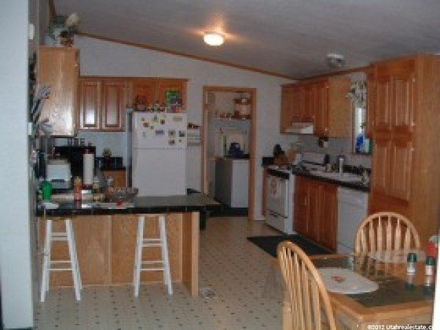 544 W 800 S, Tremonton, UT 84337 — photo 2