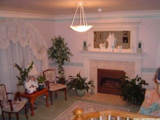 8395 Mesa Dr, Sandy, UT 84093 — photo 2
