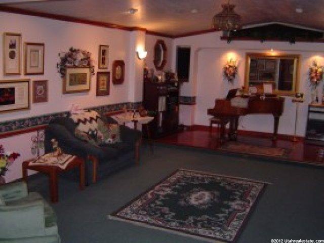 8395 Mesa Dr, Sandy, UT 84093 — photo 5