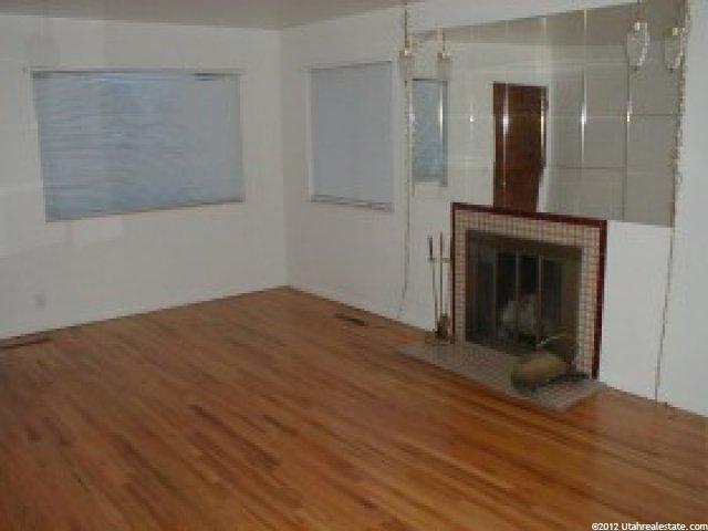 8975 S Mingo Park Dr, Sandy, UT 84070 — photo 2