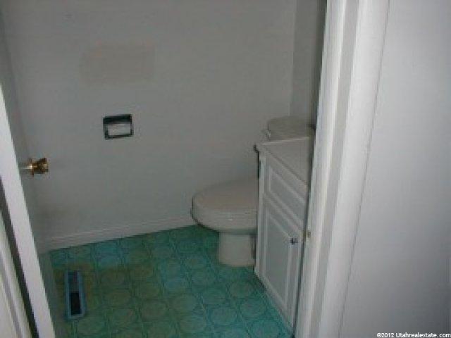 8975 S Mingo Park Dr, Sandy, UT 84070 — photo 7