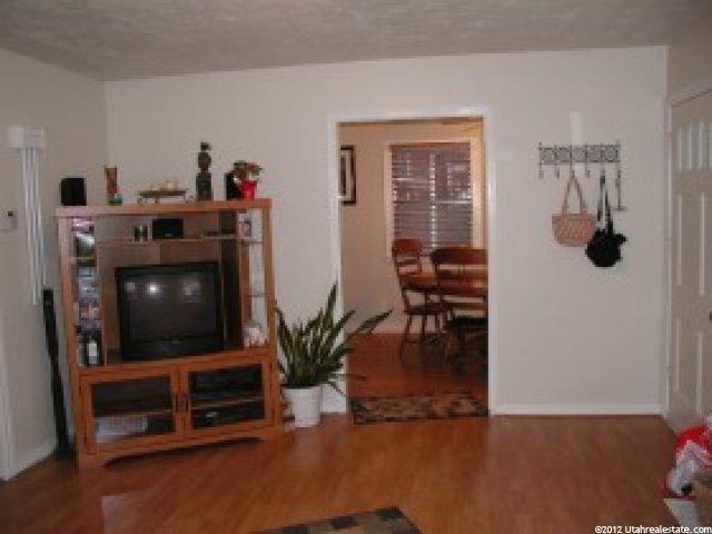 2542 Brinker Ave, Ogden, UT 84401 — photo 2