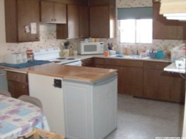 807 N 450 W, Sunset, UT 84015 — photo 2