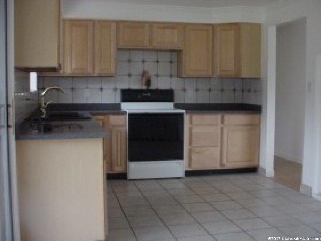 250 N 800 E, Kaysville, UT 84037 — photo 2