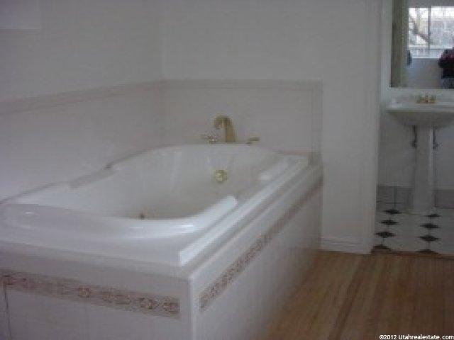 250 N 800 E, Kaysville, UT 84037 — photo 4