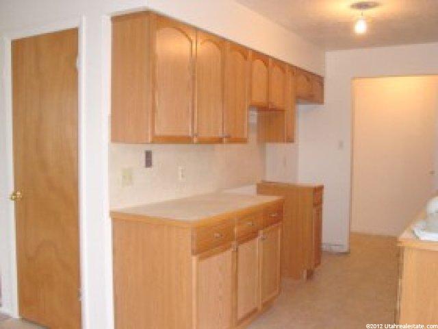734 Orchard Dr, Pleasant Grove, UT 84062 — photo 3