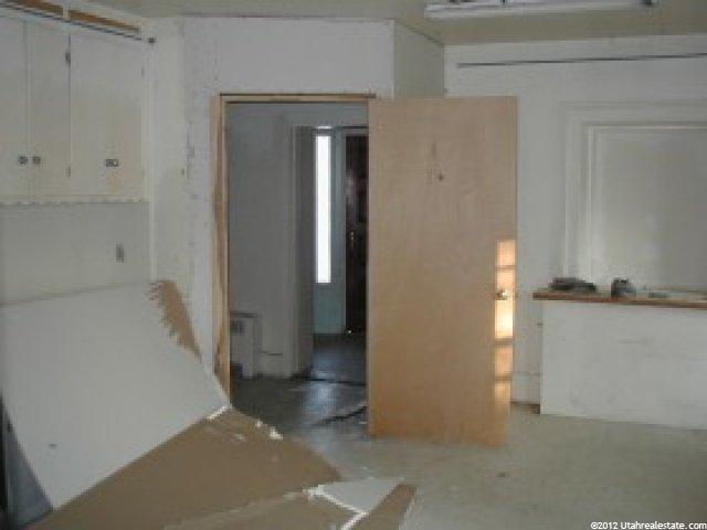 397 N 300 E, Bountiful, UT 84010 — photo 5