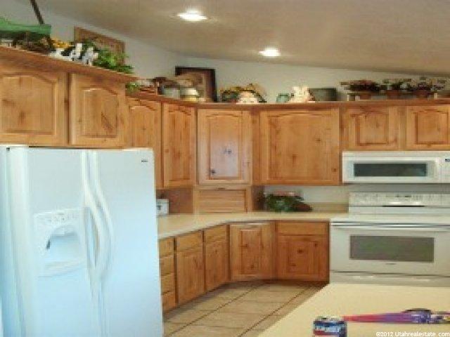 795 S 400 E, Nephi, UT 84648 — photo 3