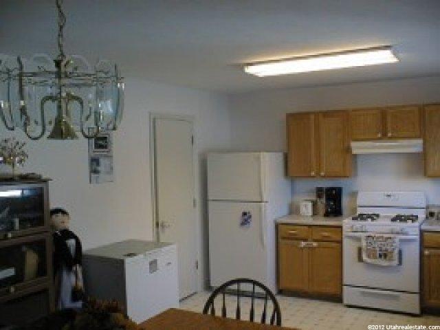 1938 N 2225 W, Clinton, UT 84015 — photo 4