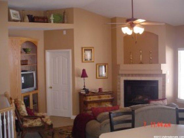 9922 S Cascade Park Dr E, Sandy, UT 84070 — photo 2