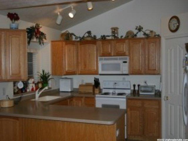 7862 Harvel Dr, Sandy, UT 84070 — photo 3