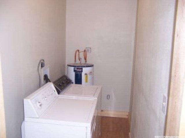 156 E Main St, Hyrum, UT 84319 — photo 5