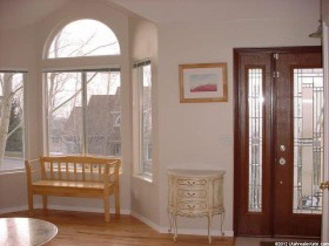 3837 S Huntington Dr E, Bountiful, UT 84010 — photo 2