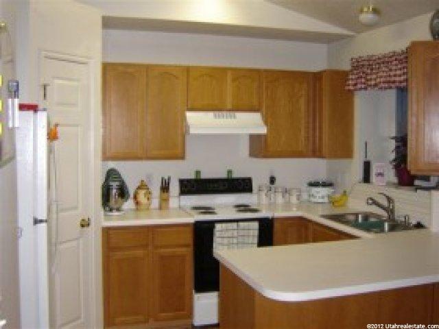 3933 W 4700 S, Roy, UT 84067 — photo 2
