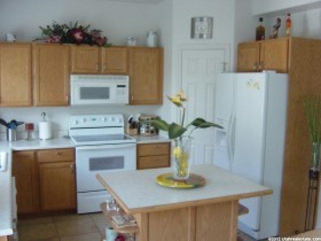 731 Sand Dollar Dr, Sandy, UT 84094 — photo 4