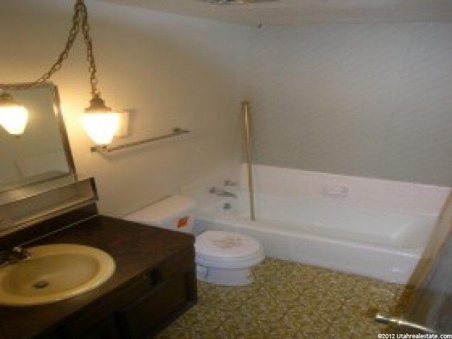 5140 S 3100 W, Roy, UT 84067 — photo 8