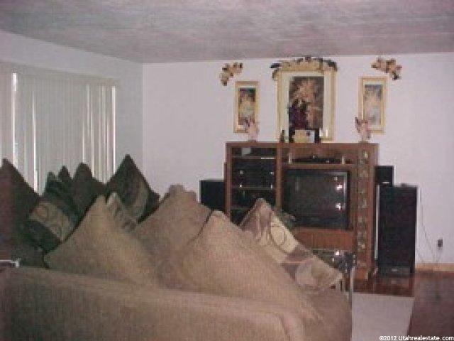 1533 N 300 W, Sunset, UT 84015 — photo 2