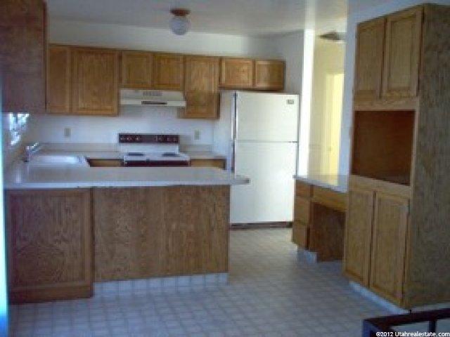 5670 S 3925 W, Roy, UT 84067 — photo 2