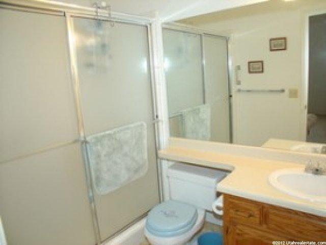 1156 N 725 W, Centerville, UT 84014 — photo 8