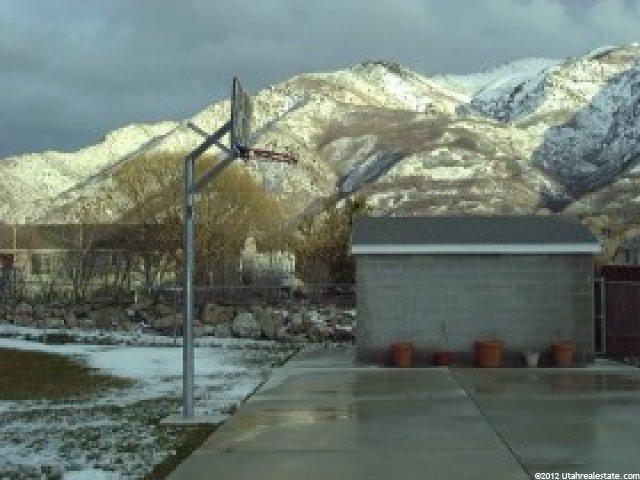 2373 View Dr, South Weber, UT 84405 — photo 5