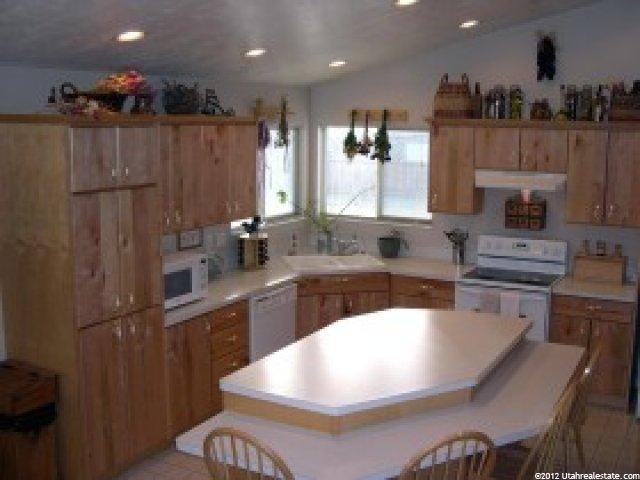 257 S 950 W, Layton, UT 84041 — photo 3