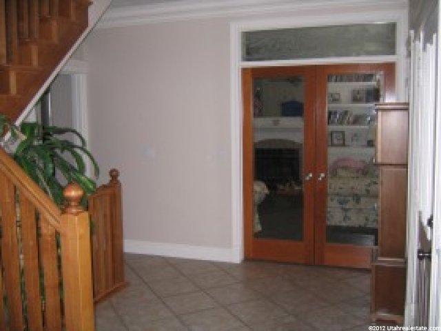 5604 Fox Chase Dr, South Ogden, UT 84403 — photo 2