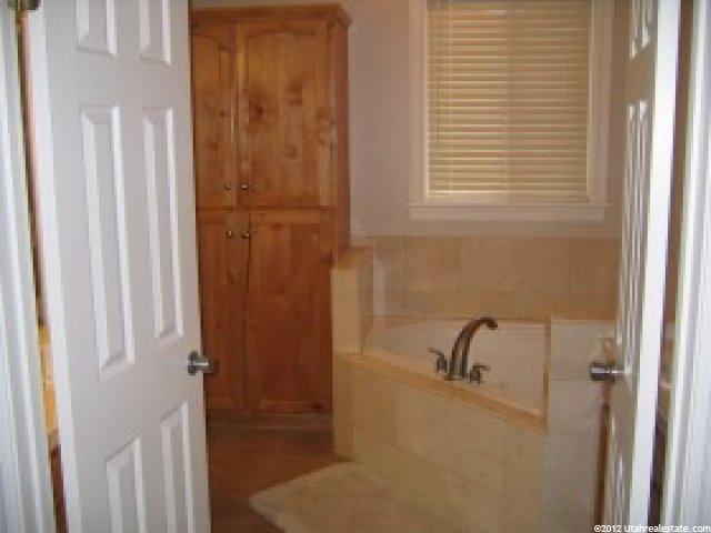 5604 Fox Chase Dr, South Ogden, UT 84403 — photo 7