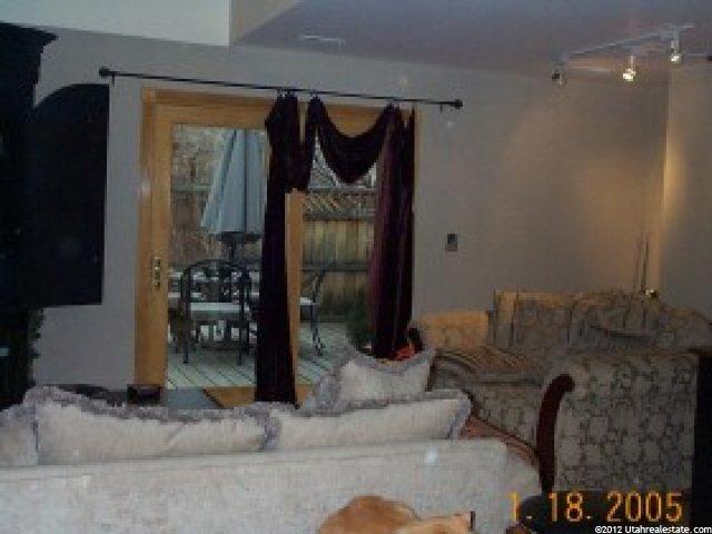 5387 Willow Ln, Murray, UT 84107 — photo 2