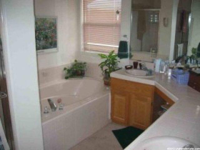 661 Vermillion Ave, St. George, UT 84790 — photo 5