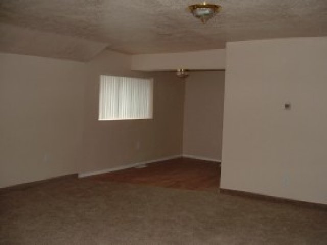 331 W 500 N, Vernal, UT 84078 — photo 5