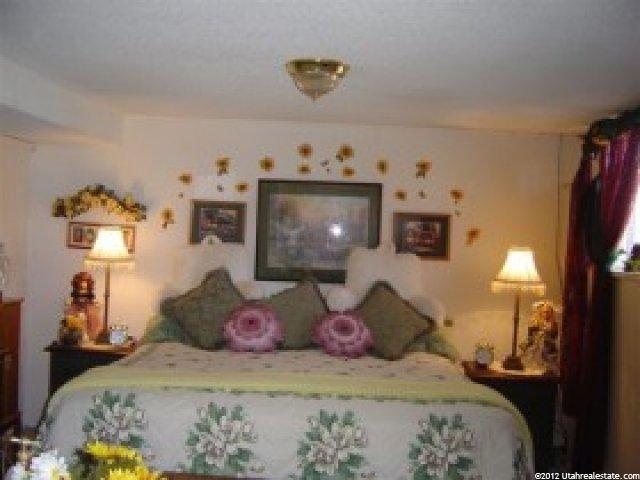 2025 N 450 W, Sunset, UT 84015 — photo 8