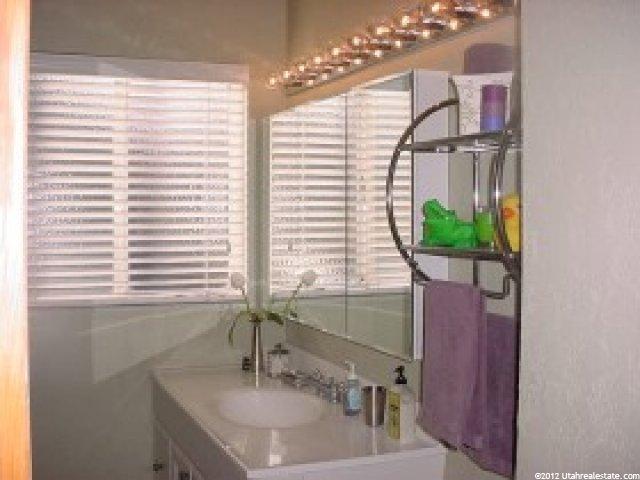 2763 S Holbrook Rd W, Bountiful, UT 84010 — photo 7