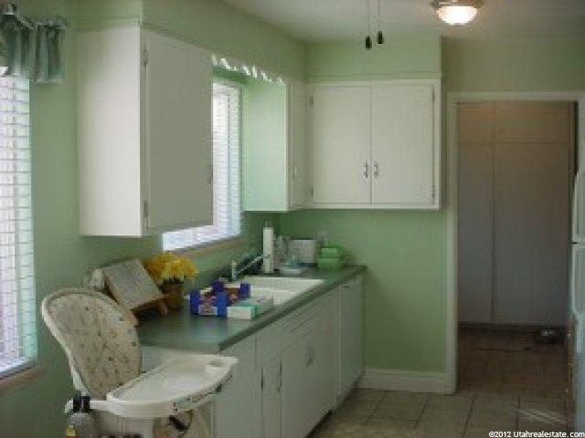 2763 S Holbrook Rd W, Bountiful, UT 84010 — photo 3