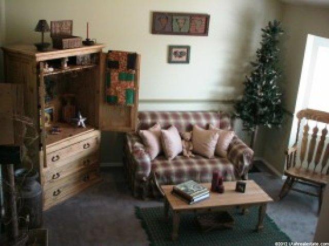 727 N 1420 W, Clinton, UT 84015 — photo 2